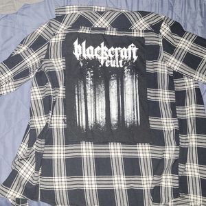 Hot Topic black and white graphic design Flannel